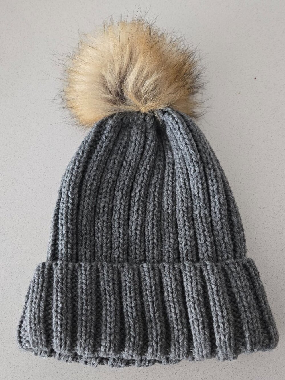 Gertex Grey Ribbed Knit Beanie with Faux Fur Pom Pom